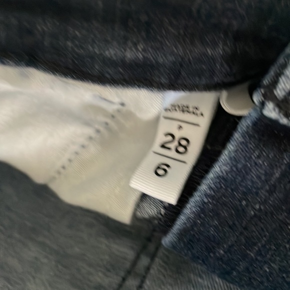 Loft Jeans - Picture 6 of 6